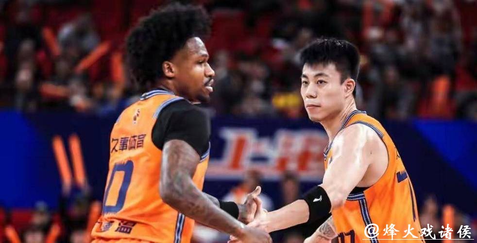 张镇麟30分钟拿下9分，对手外援和主帅赛后齐夸他！防守历史第一人？