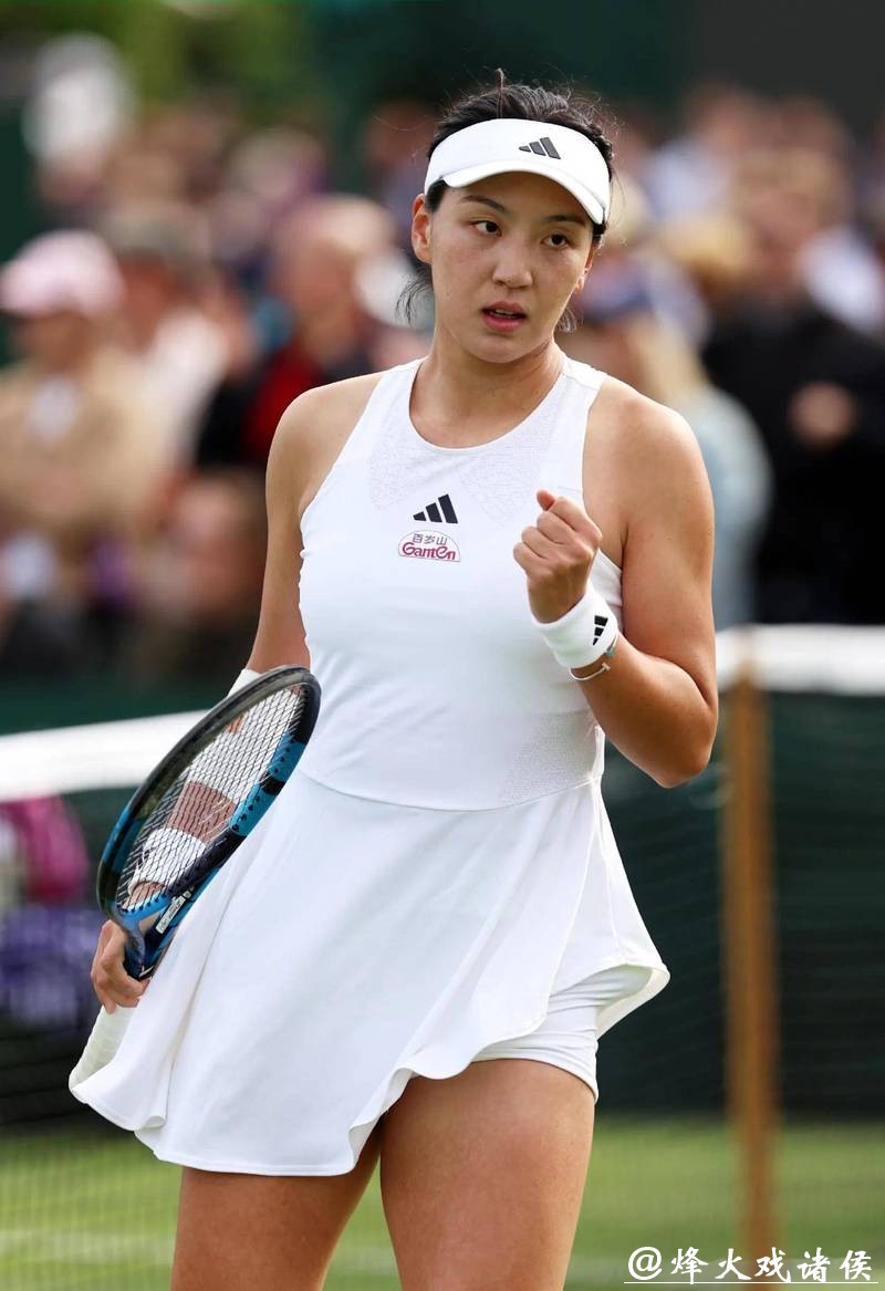 澳网｜“不专注于网球”反倒接连赢球，王欣瑜靠着松弛感成为三十二强中国独苗